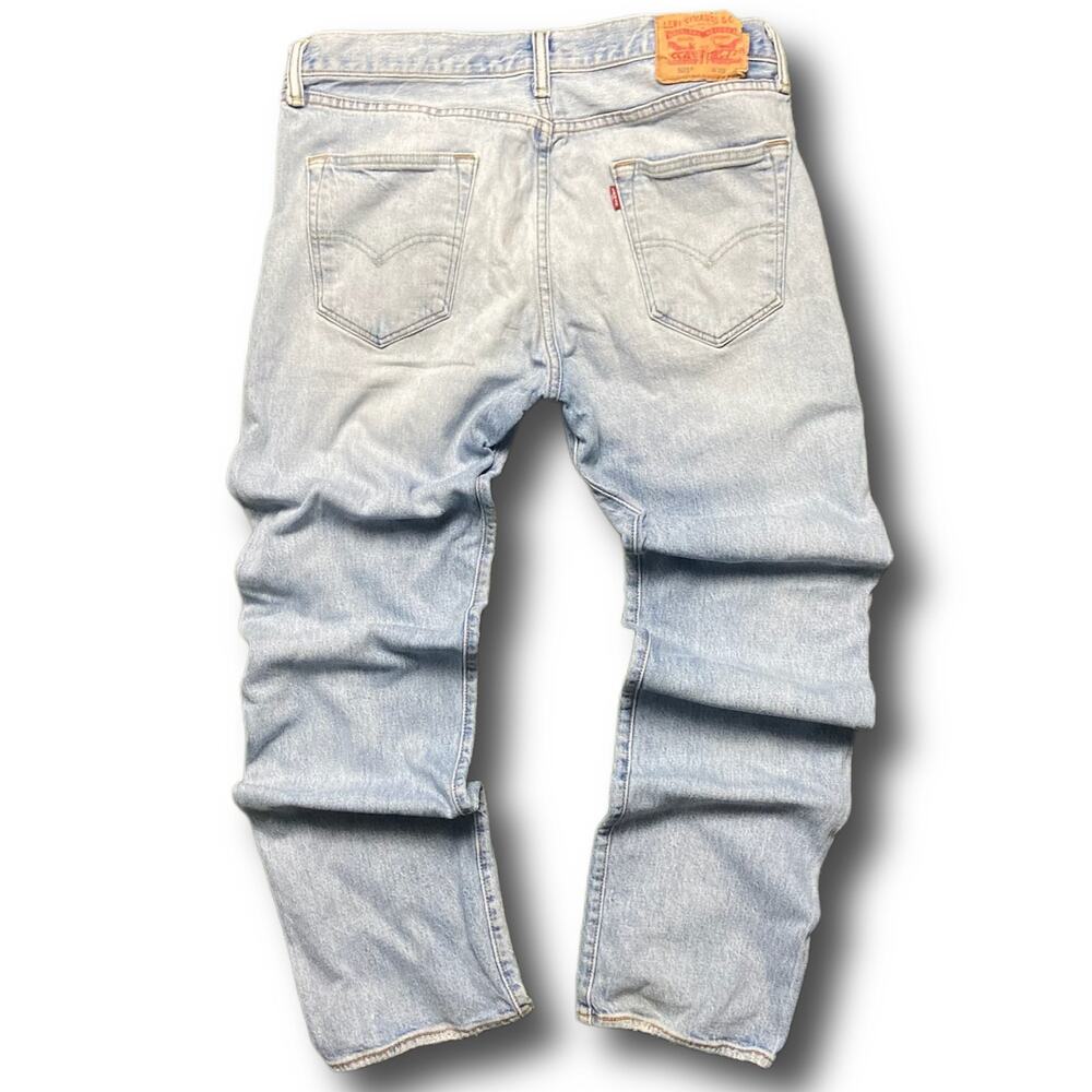 Levi’s 501 Straight Leg Button Light Blue Wash Denim Jeans